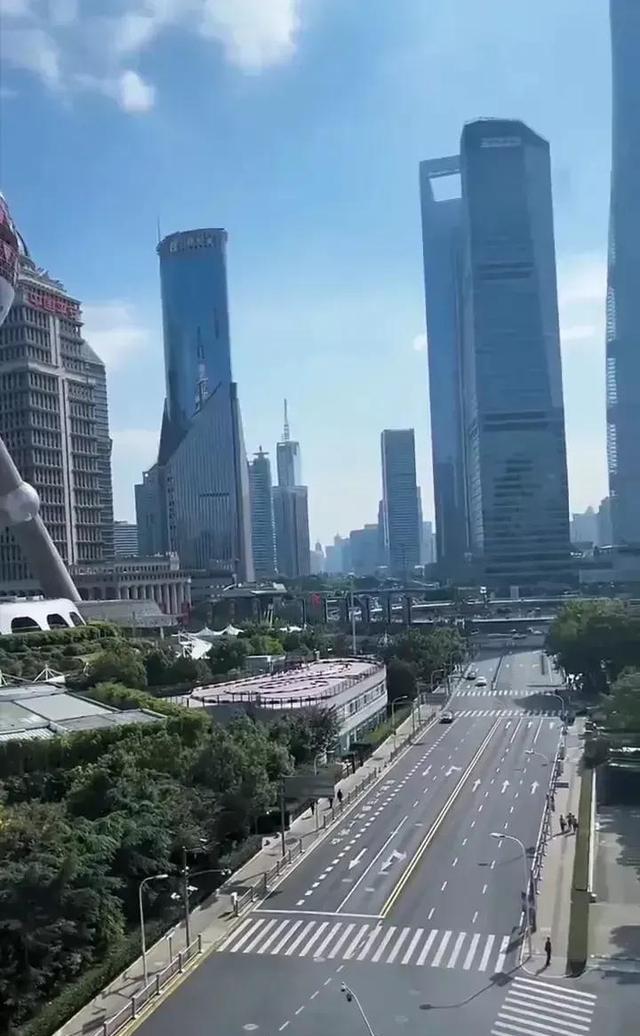 上海疫情的起始与应对，一场城市与时间的赛跑